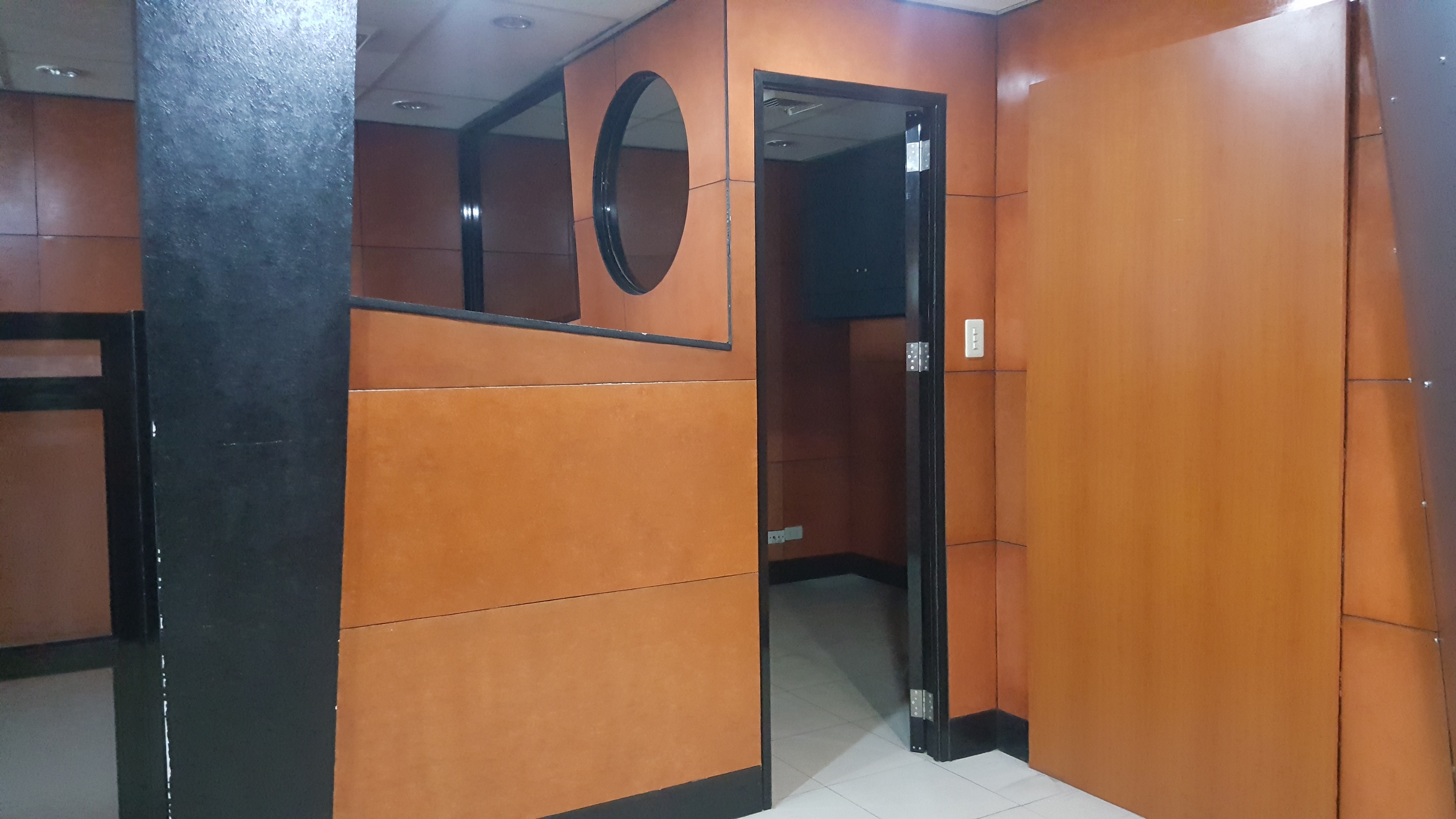 140-square-meters-office-space-located-in-cebu-business-park