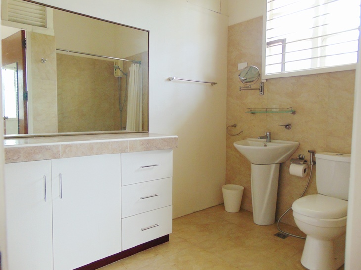 bungalow-house-for-rent-in-lahug-cebu-city-3-bedrooms