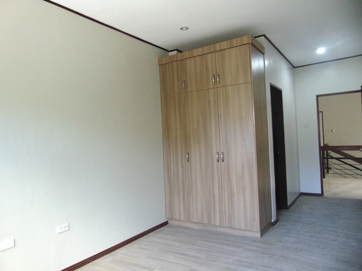 4-bedroom-2-storey-house-in-talisay-city-cebu
