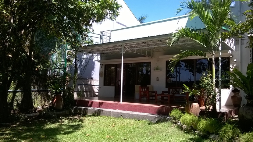 6-bedroom-house-located-in-banilad-cebu-city-furnished