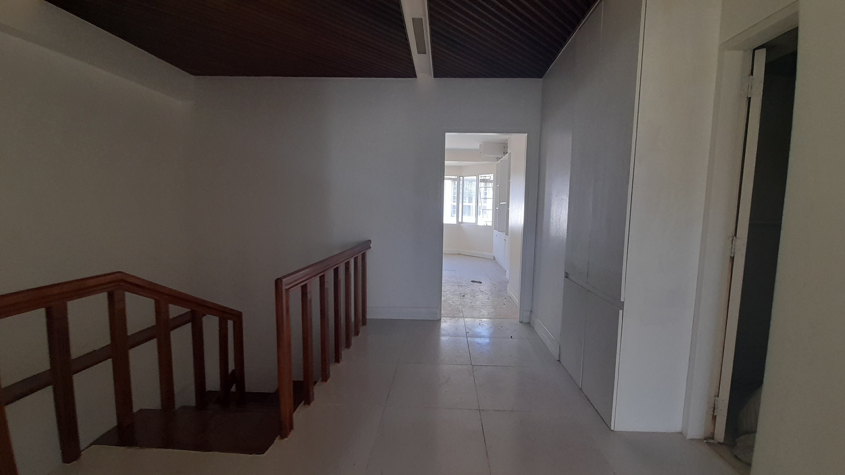 spacious-3-bedroom-apartment-or-townhouse-in-guadalupe-cebu-city-cebu