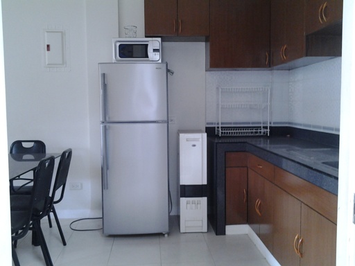 apartment-located-in-banawa-cebu-city-furnished-3-bedroom-100-sqm