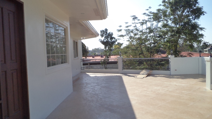 white-sands-house-for-sale-in-maribago-lapu-lapu-city-cebu-4bedroom
