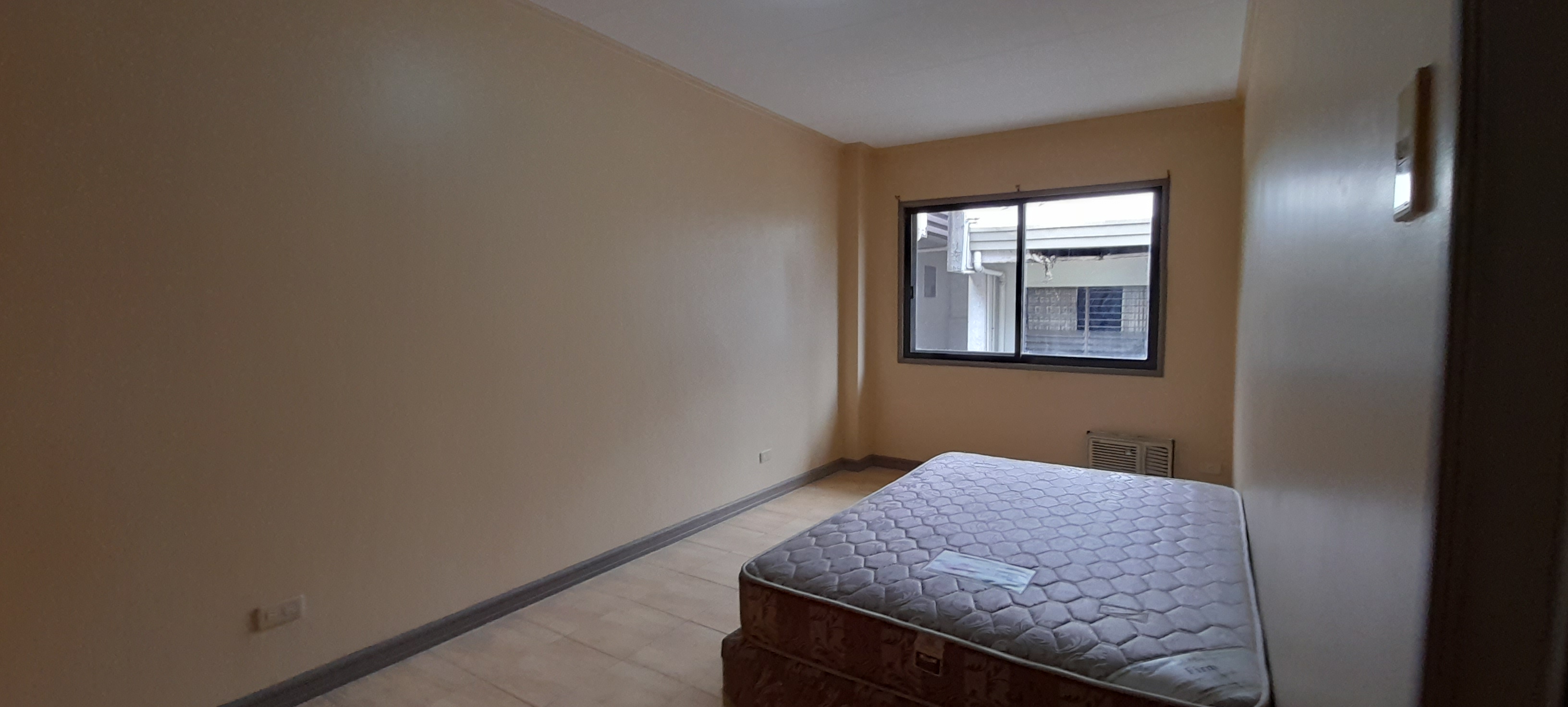 3-bedroom-house-located-in-banawa-cebu-city-semi-furnished