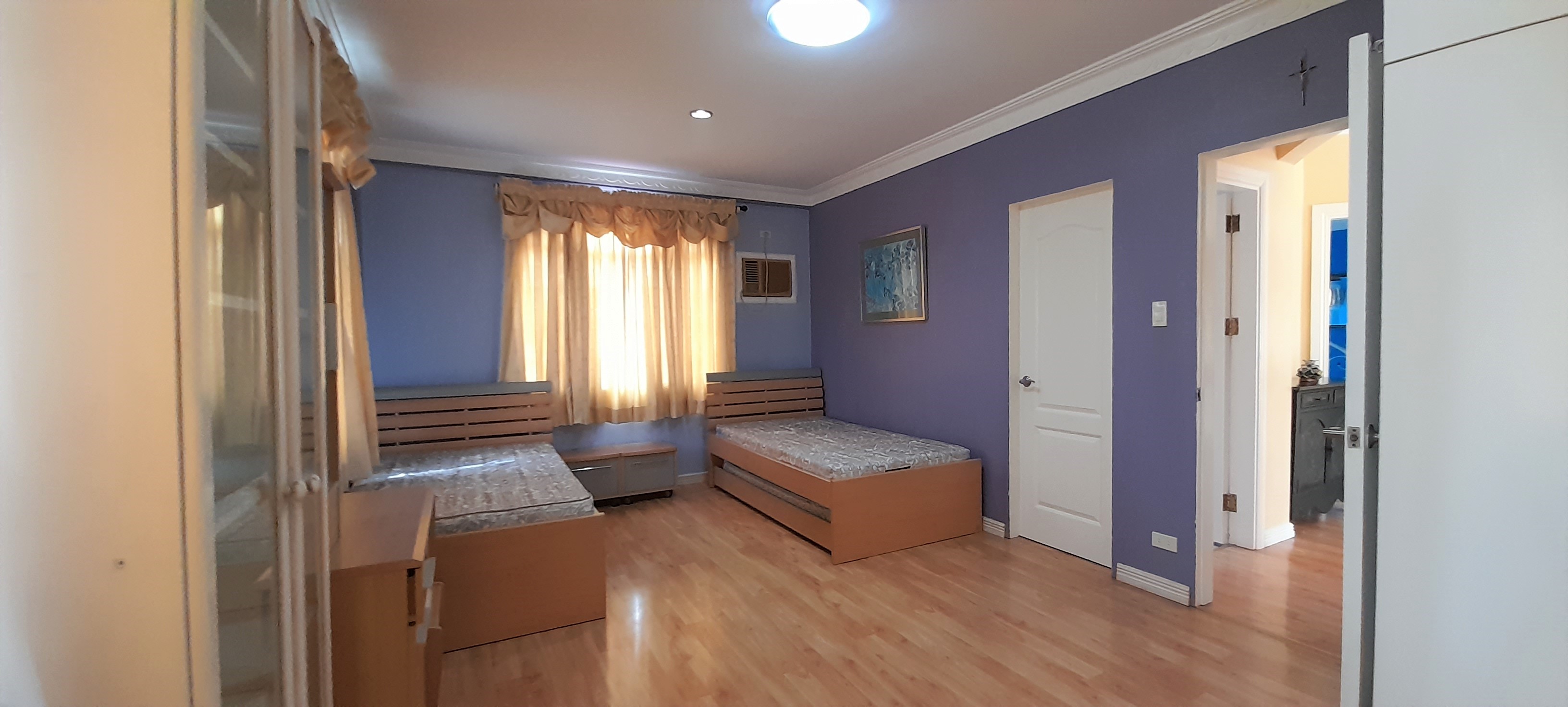 8-bedroom-house-in-guadalupe-cebu-city-with-more-car-parking