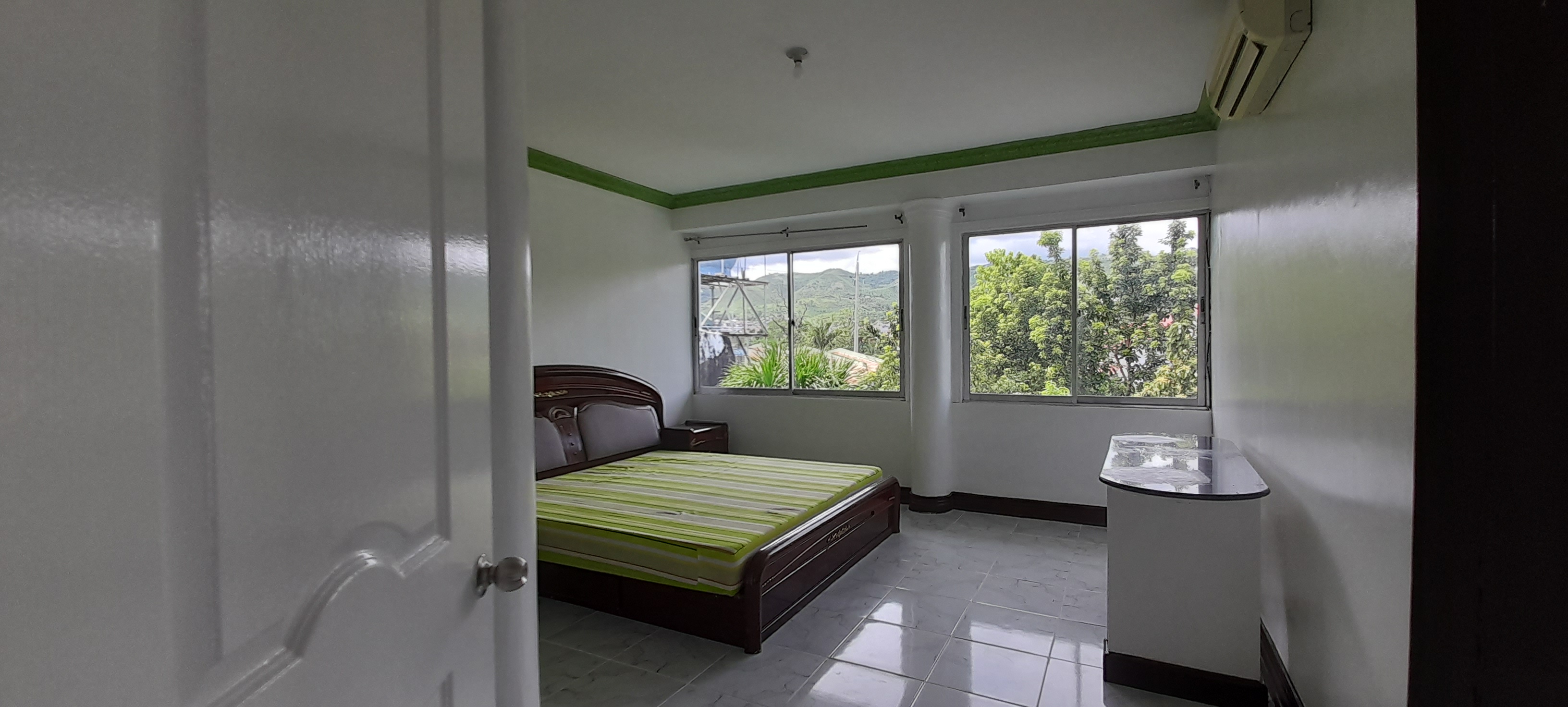 2-bedroom-furnished-apartment-for-rent-in-banawa-cebu-city-near-mcdonald
