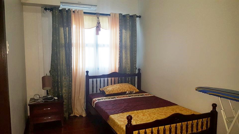 2-bedroom-furnished-condominium-in-cebu-business-park-near-ayala-cebu-city