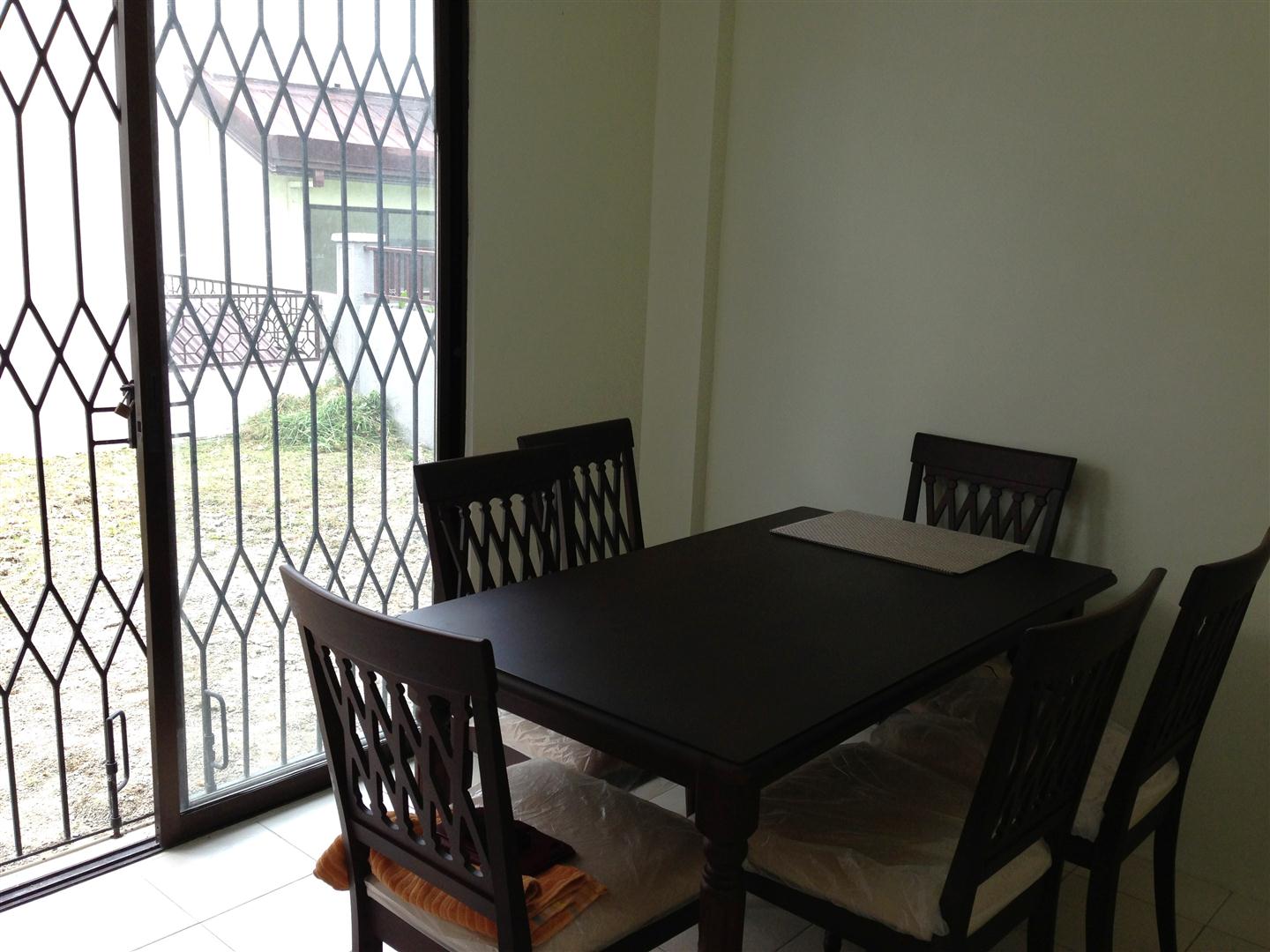 townhouse-with-4-bedrooms-located-in-talisay-city-cebu