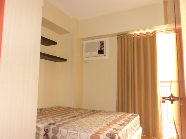 1-bedroom-condominium-for-rent-at-woodcrest-residences-guadalupe-cebu-city