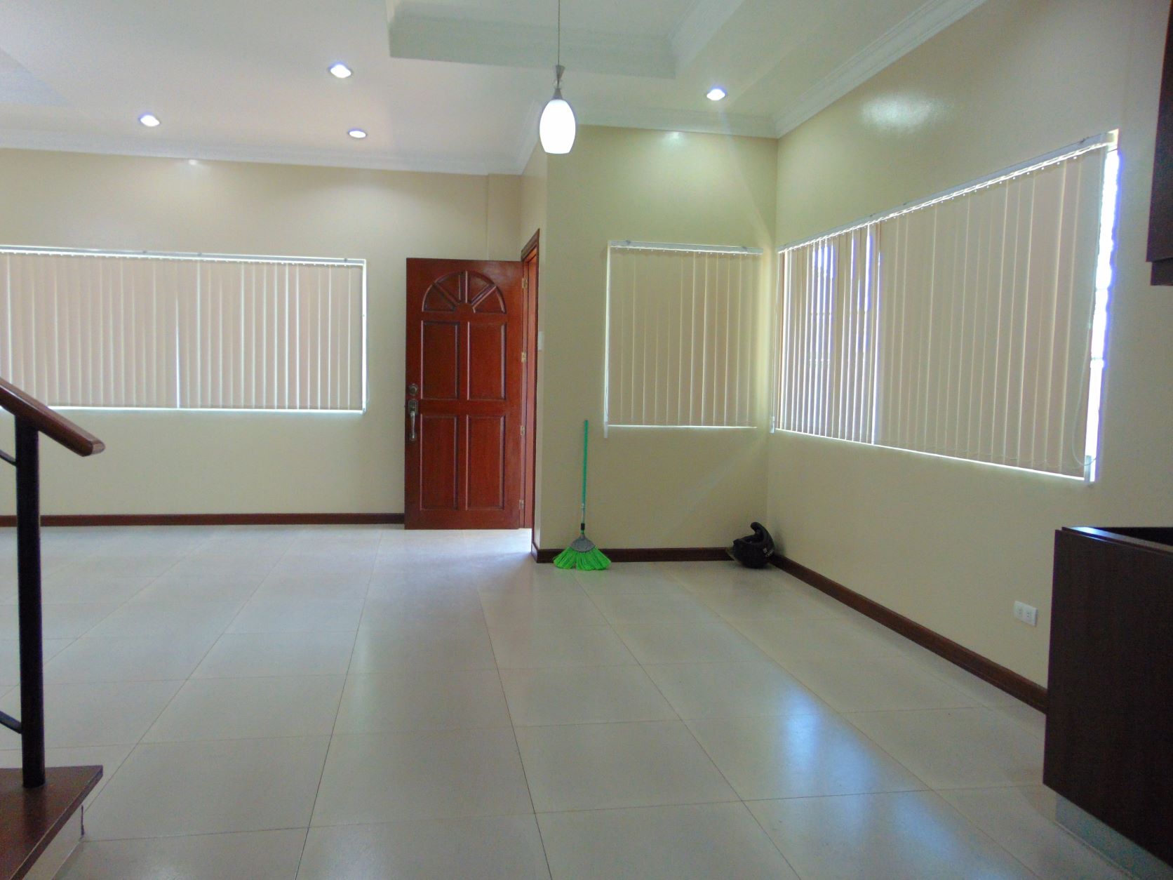 4-bedroom-semi-furnished-house-located-in-mabolo-cebu-city