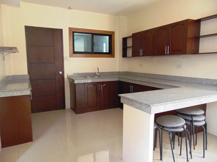 22-bedrooms-house-and-lot-for-sale-in-guadalupe-cebu-city