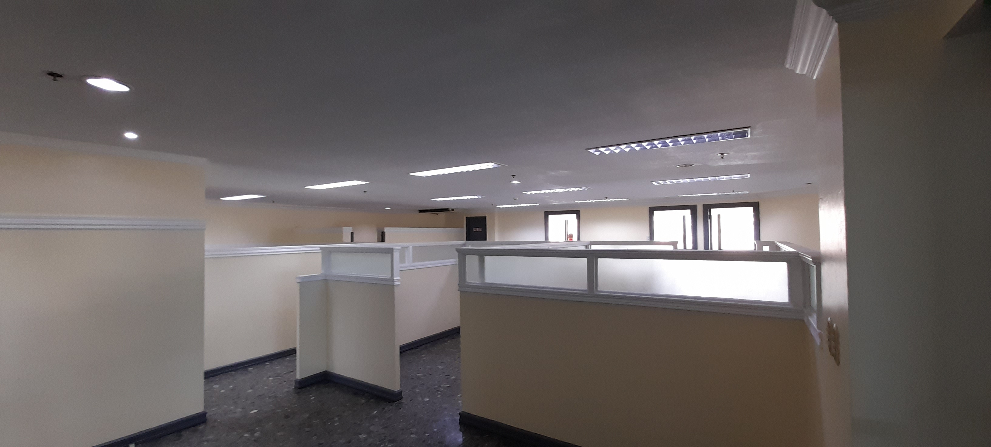 210-square-meters-office-with-cubicles-near-sm-city-nra-cebu-city
