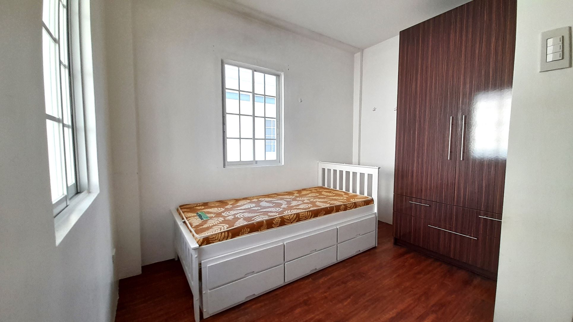 3-bedroom-semi-furnished-house-in-banawa-cebu-city