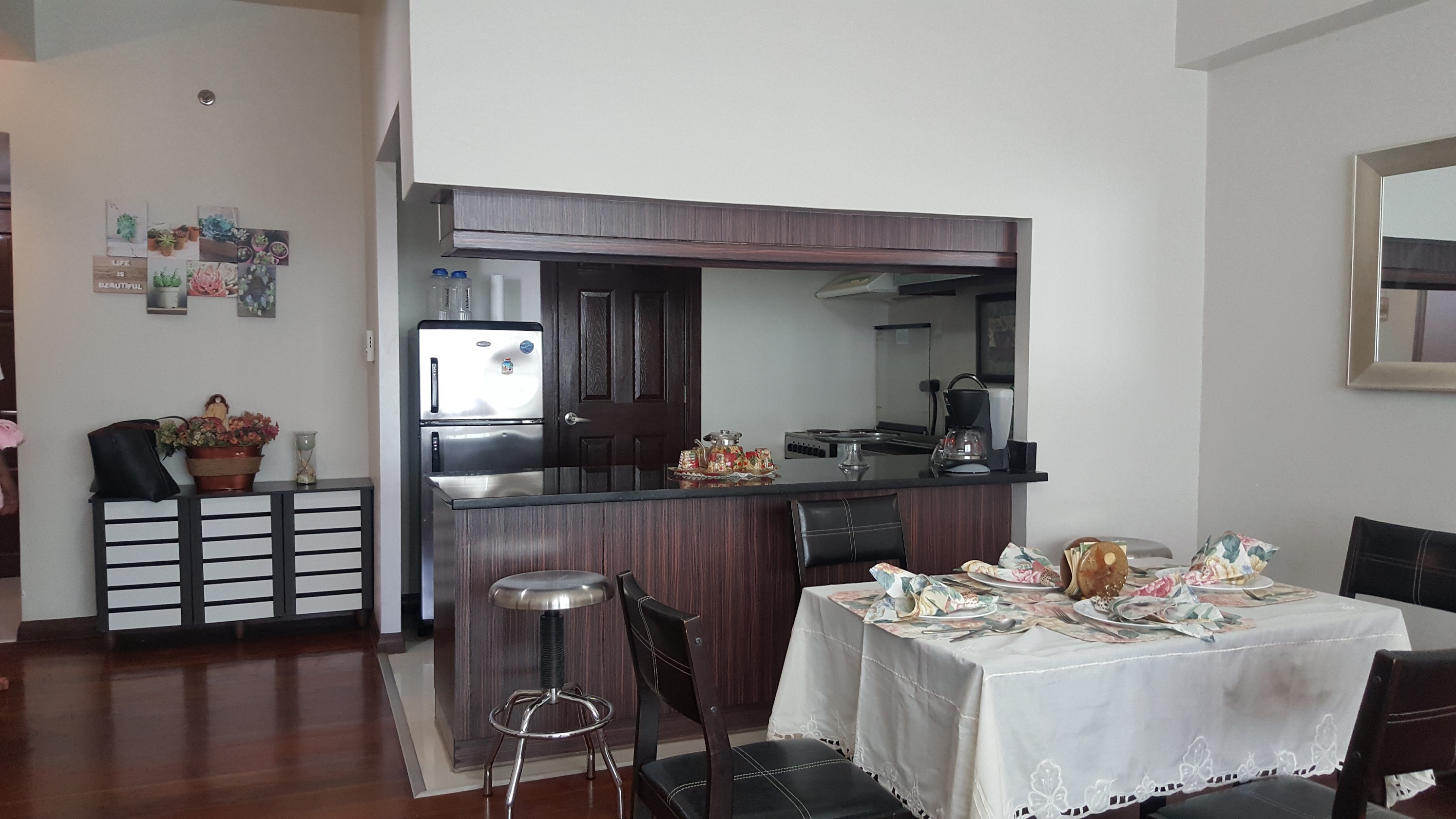 Furnished 2 Bedrooms Condominium in Cebu Business Park