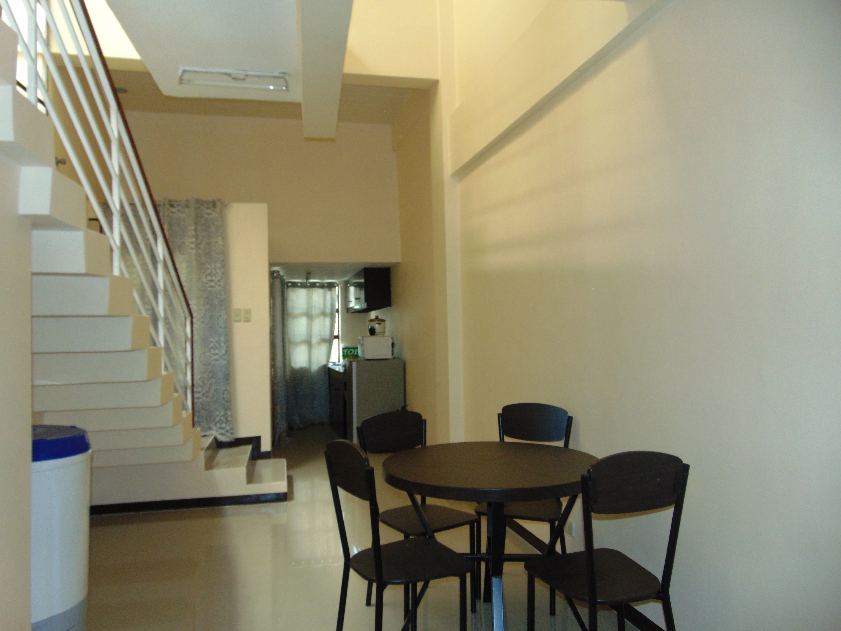 furnished-3-bedrooms-townhouse-located-in-banilad-cebu-city