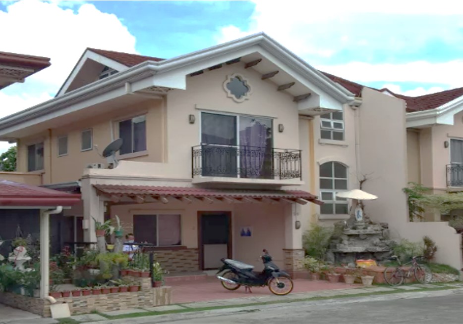 rush-sale-house-and-lot-in-banawa-cebu-city-4-bedrooms-house-with-attic