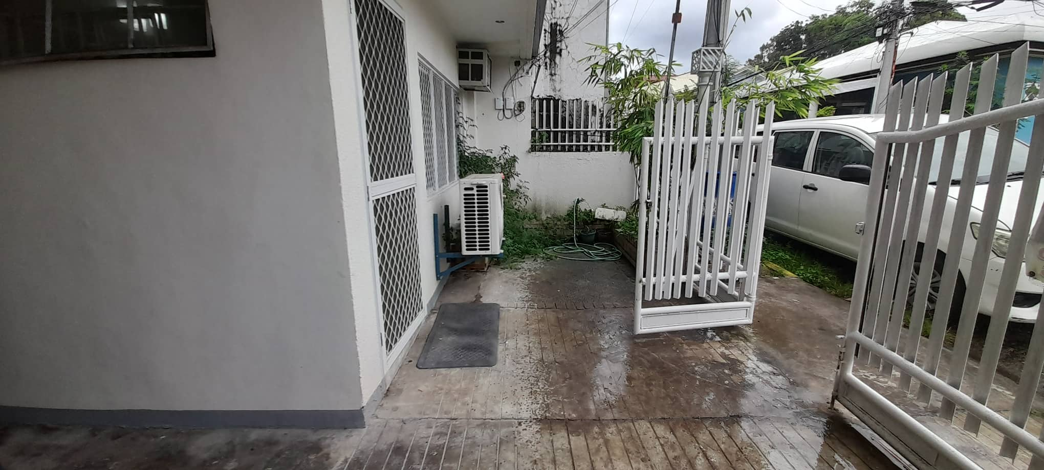 5 -Bedroom Townhouse or Apartment in Hernan Cortes Ave, Mandaue City, Cebu