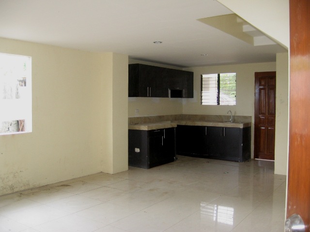 apartment-with-3-bedrooms-in-banawa-cebu-city