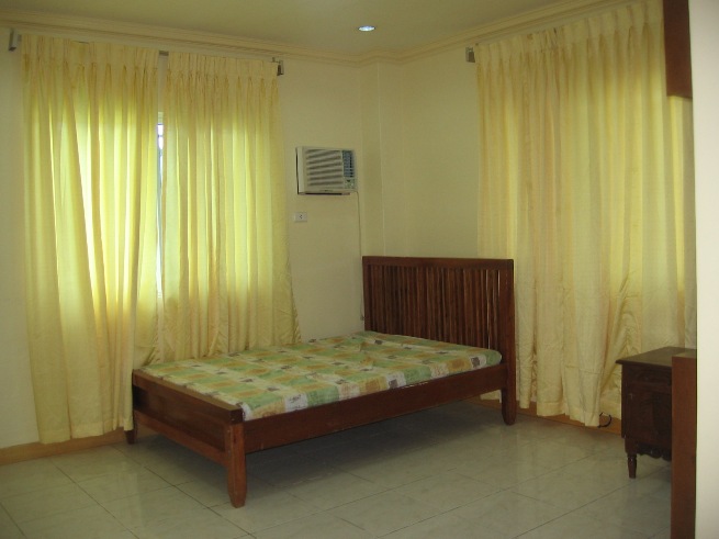 3-bedroom-apartment-located-in-banilad-cebu-city