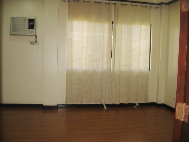 3-bedroom-nice-apartment-for-rent-in-lahug-cebu-city-with-aircon-units