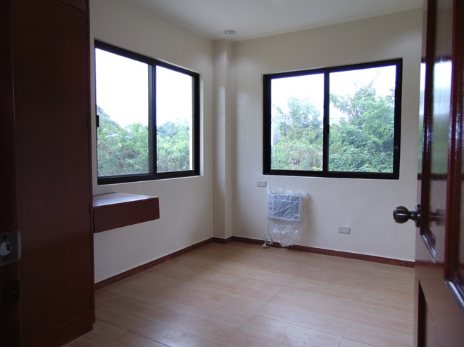duplex-house-4-bedrooms-located-in-talamban-cebu-city