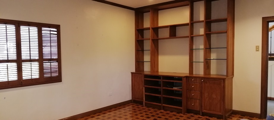semi-furnished-3-bedrooms-house-located-in-mandaue-citycebu