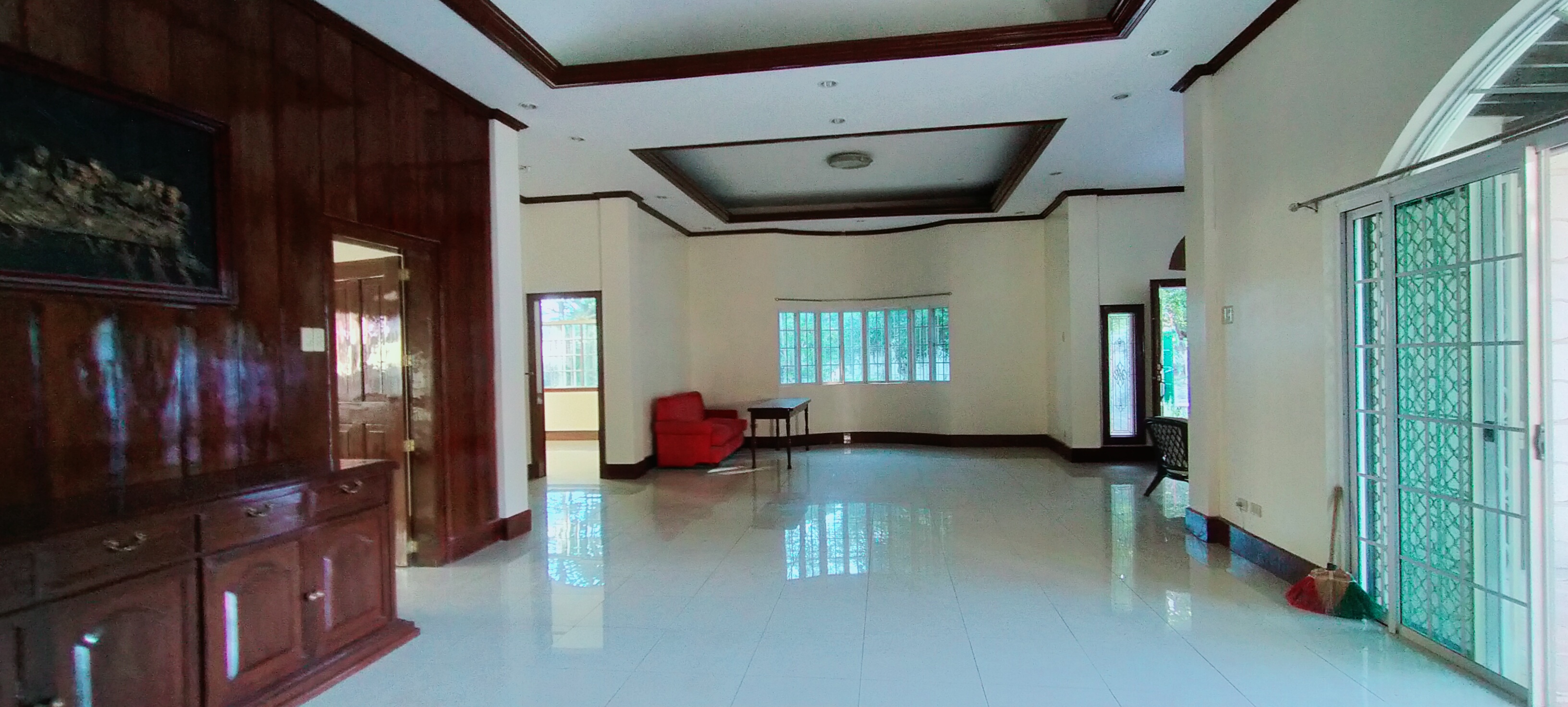 commercial-house-with-4-bedrooms-in-lahug-cebu-city