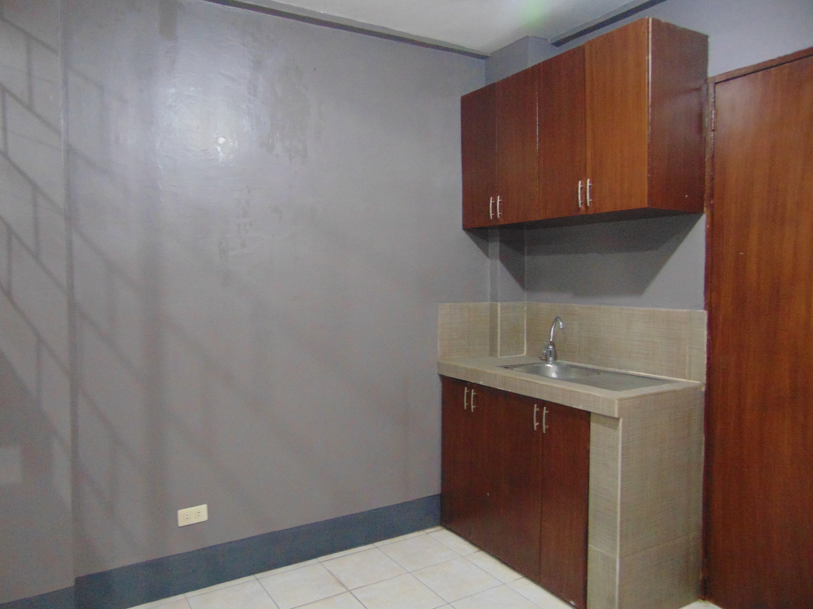2-bedrooms-apartment-located-near-v-rama-cebu-city